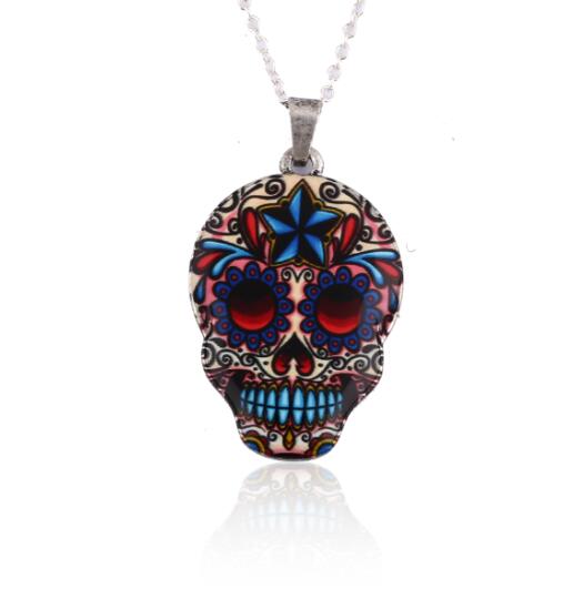 Vintage Skeleton Skull Pendant Necklacee
